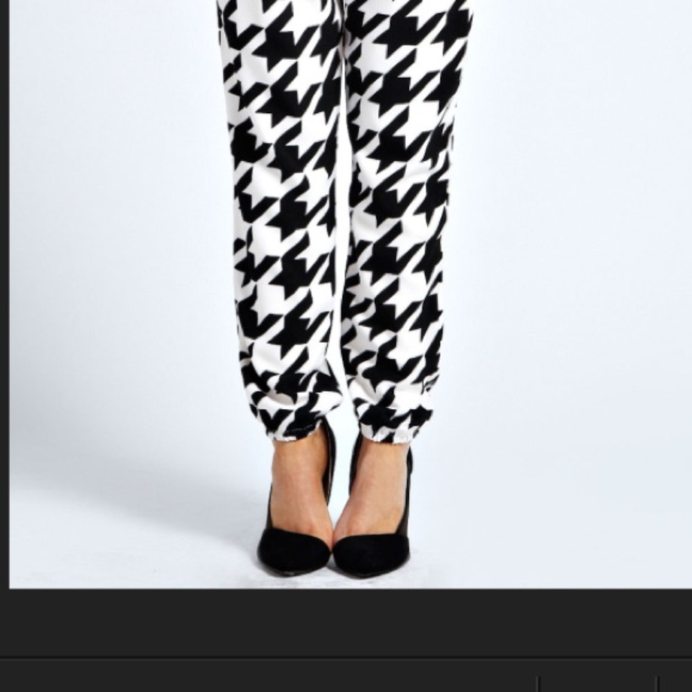 Houndstooth pants. - Picture 2 of 4